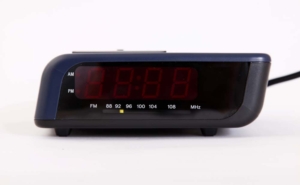Radiowecker (depositphotos.com)